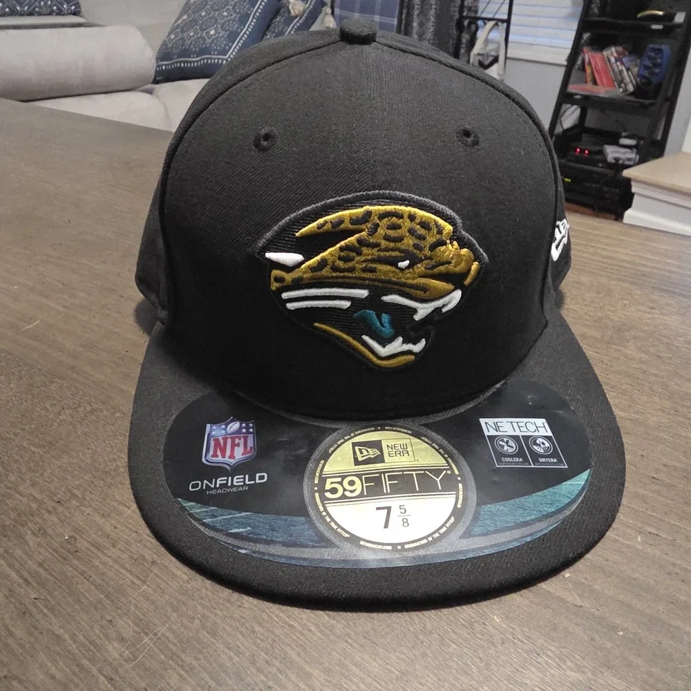 New Era 59FIFTY Jacksonville Jaguars NFL Black Fitted Hat Size 7 5/8